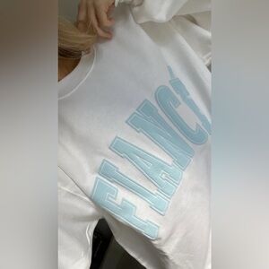 The Bar FIANCÉ sweatshirt white and baby blue